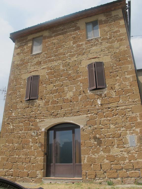 Mozzafiato Pitigliano Leilighet Eksteriør bilde