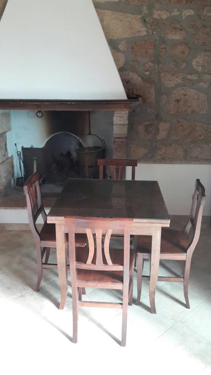 Mozzafiato Pitigliano Leilighet Eksteriør bilde